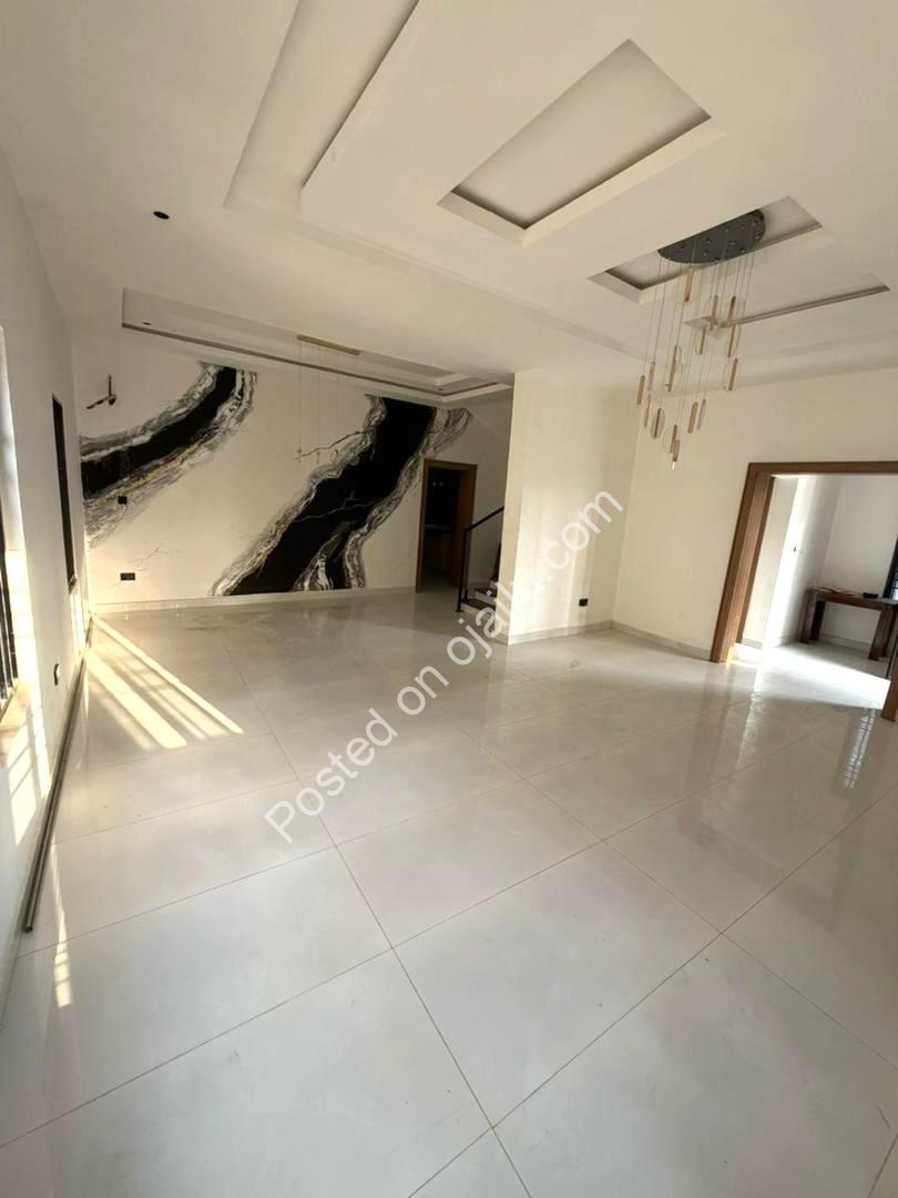 Brand New 5-Bed Duplex + BQ in Jahi