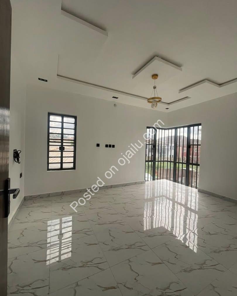 4-Bed Enugu Masterpiece with Walk-In Closet