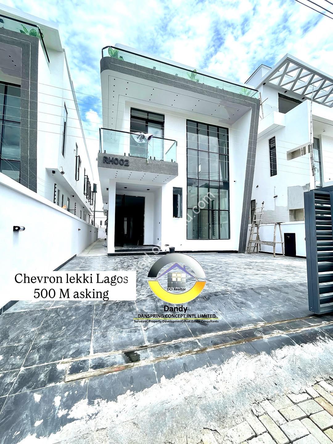 Modern 5-Bed Duplex with Pool, Gym & Smart Tech