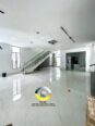 Modern 5-Bed Duplex with Pool, Gym & Smart Tech
