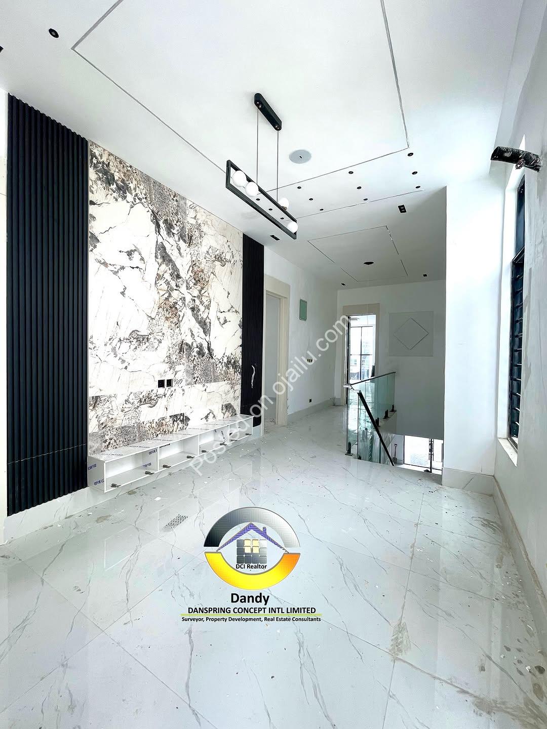 Modern 5-Bed Duplex with Pool, Gym & Smart Tech