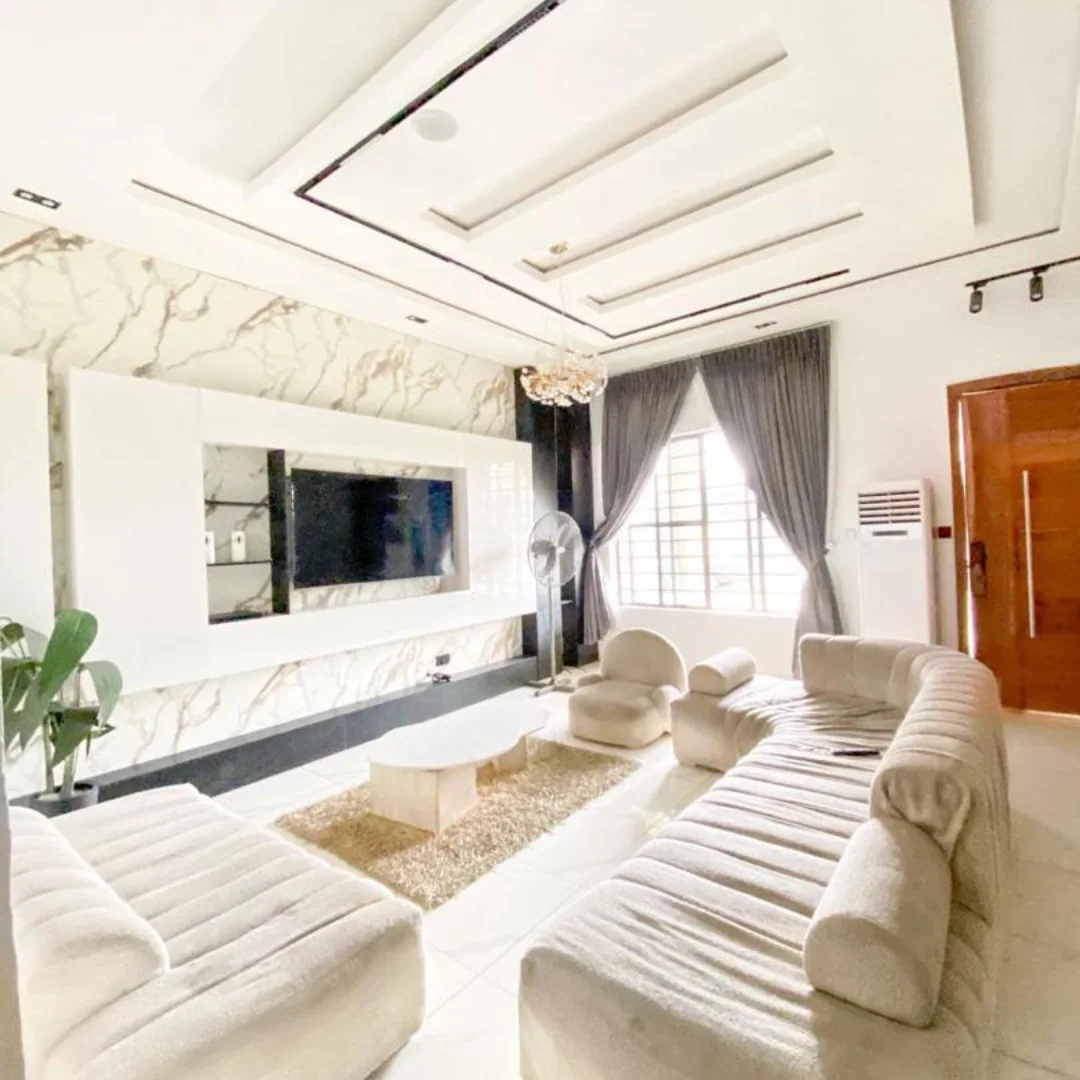 19-Hour Power, En-Suite All Rooms: Massive 4-Bed in Lekki