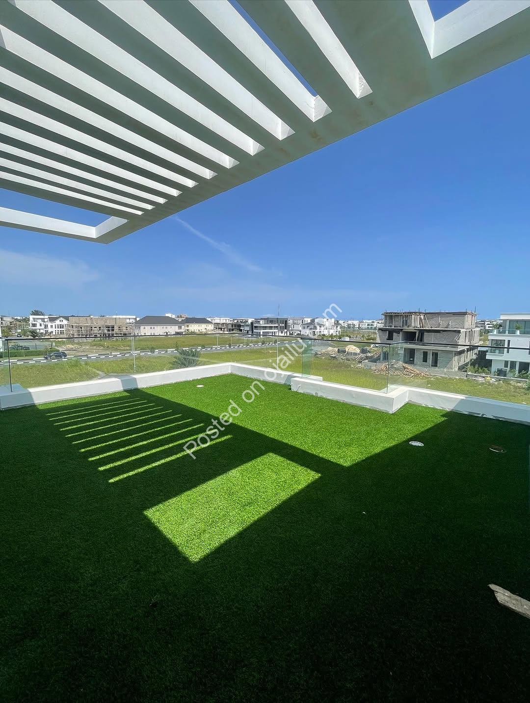 Elevator, Cinema & Pool in Lekki’s Finest
