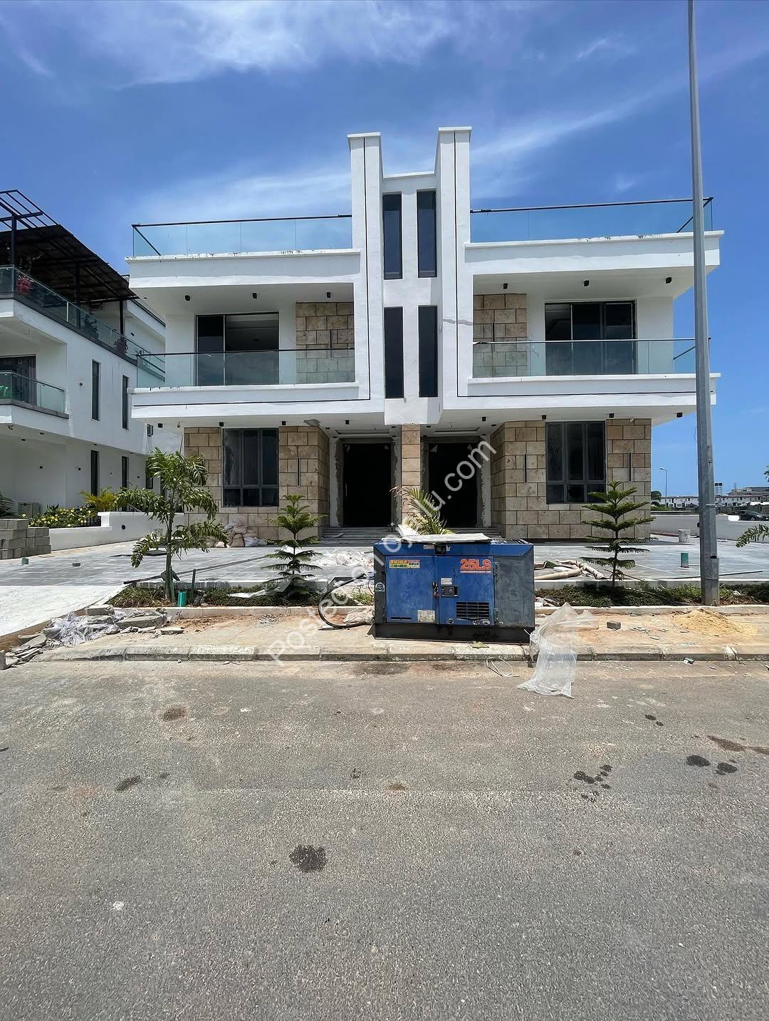 Elevator-Equipped Semi-Detached Duplex with Pool & Cinema