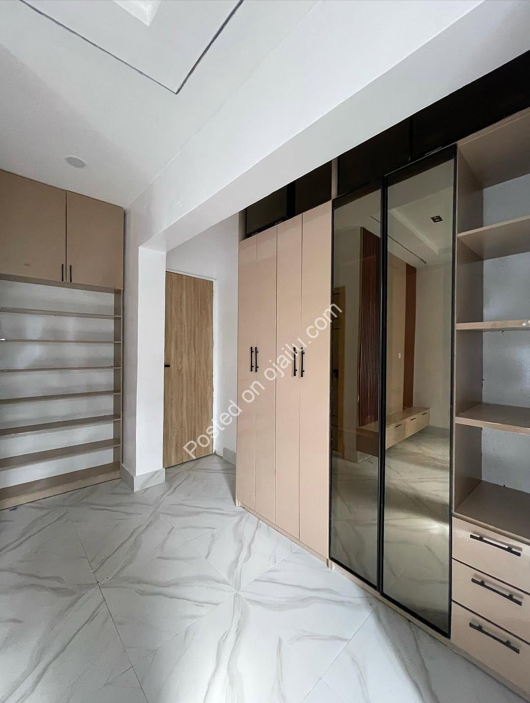 Contemporary 4-Bed Duplex with Walk-In Showers