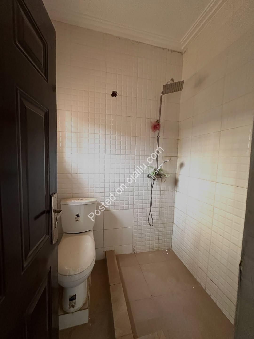 Your Dream Home Awaits: 2BR Ground Floor Ensuite in Jahi