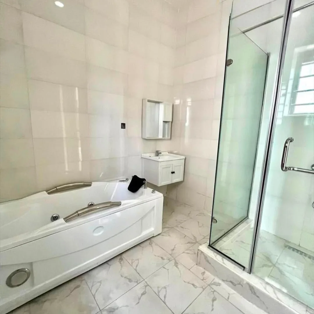 Chevron Luxury: 4BR Semi-Detached Duplex For Let