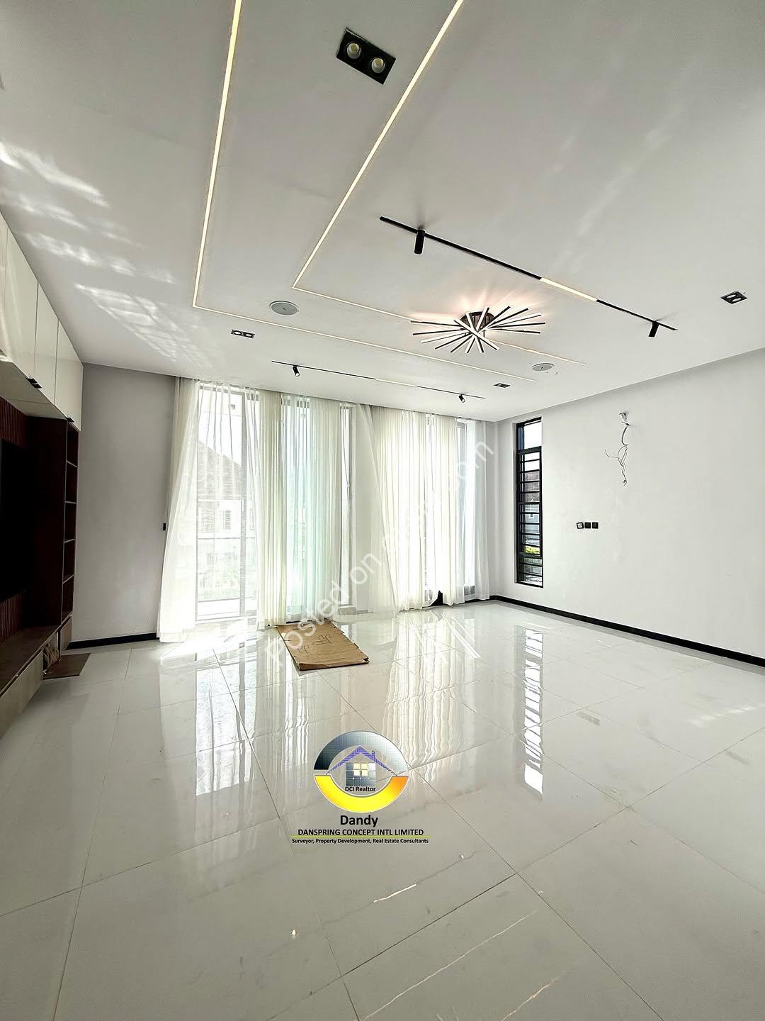 Dive into Resort-Style Living: 5BR Duplex with Pool & Gym