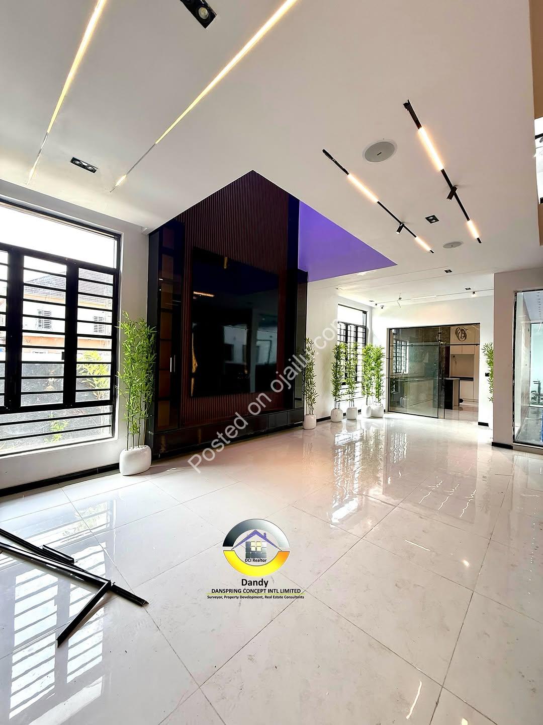 Dive into Resort-Style Living: 5BR Duplex with Pool & Gym