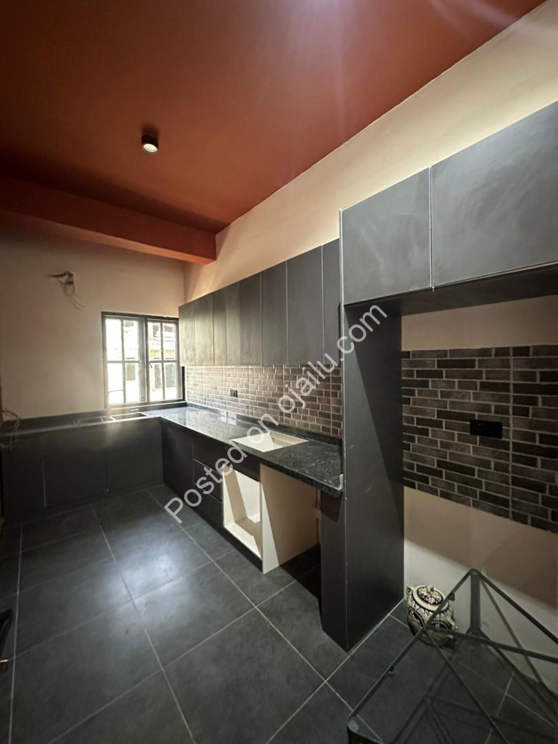 Lekki Phase One: Your Elite Lifestyle Awaits