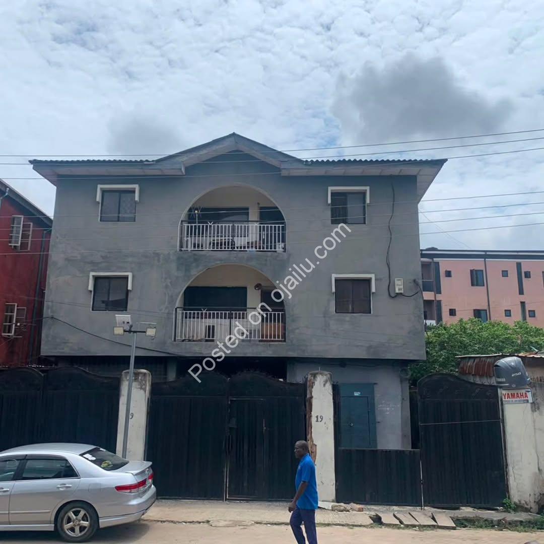 Investment Gold: 7 Units, 700sqm on Borno Way