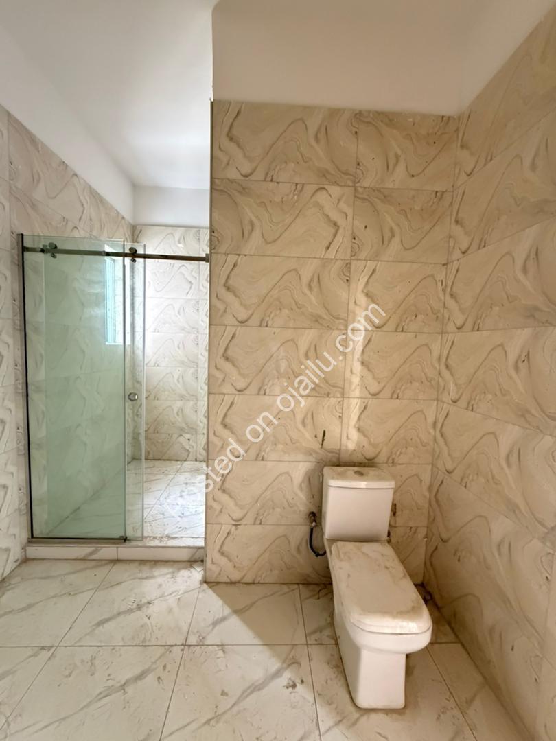 Elite 2 & 3-Bed Maisonettes in Lekki Phase 1 – C of O