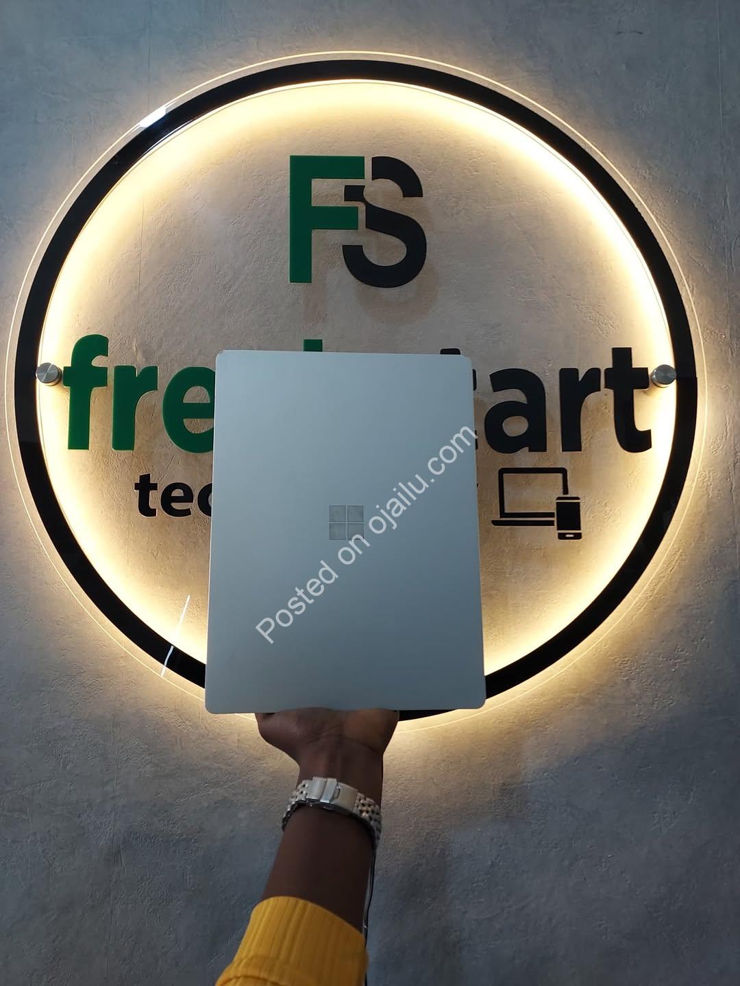 Unleash Power on the Go – Surface Laptop 11” i5