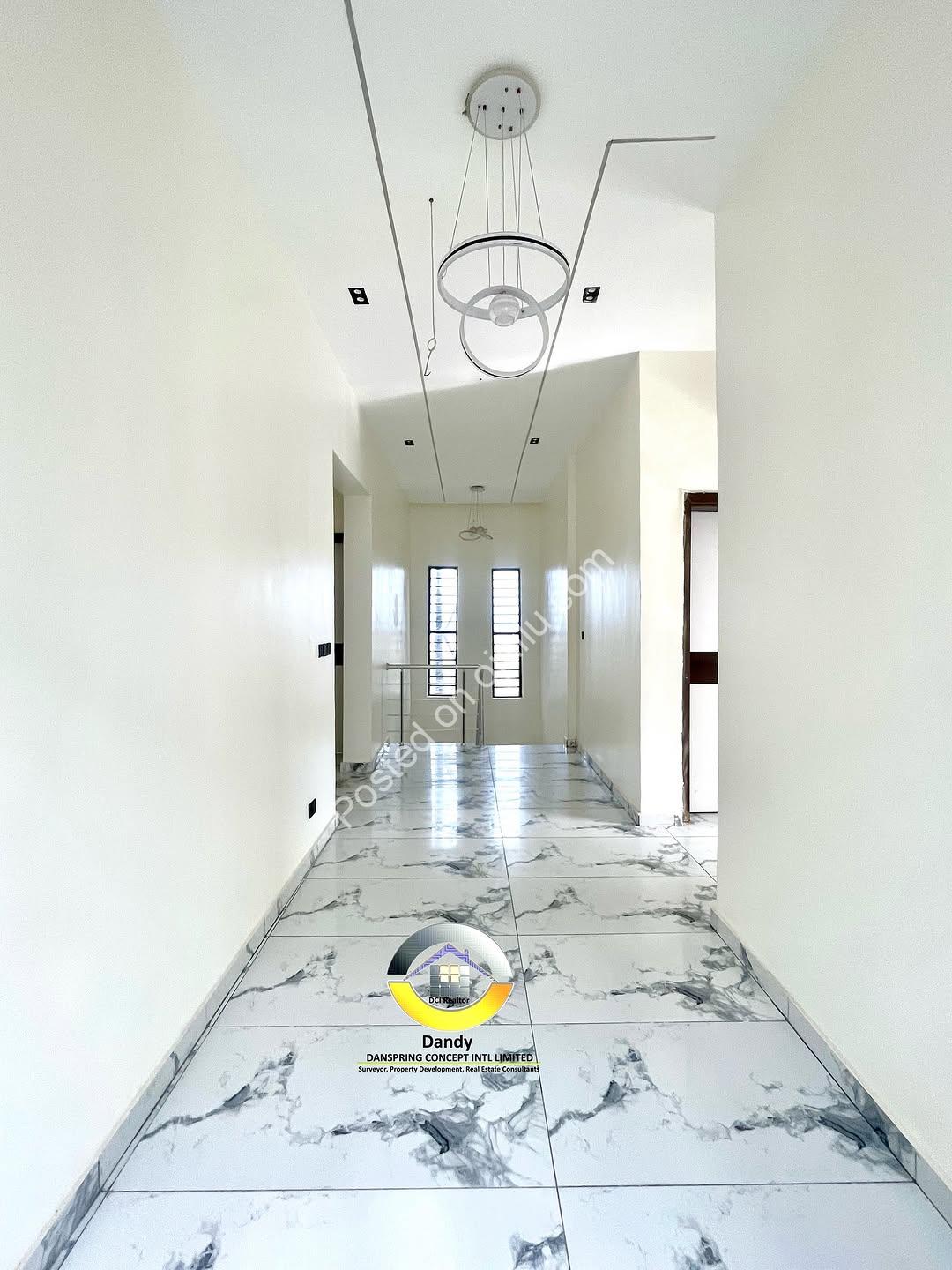 Elevate Your Life: 5-Bed Smart Home with Jacuzzi & BQ