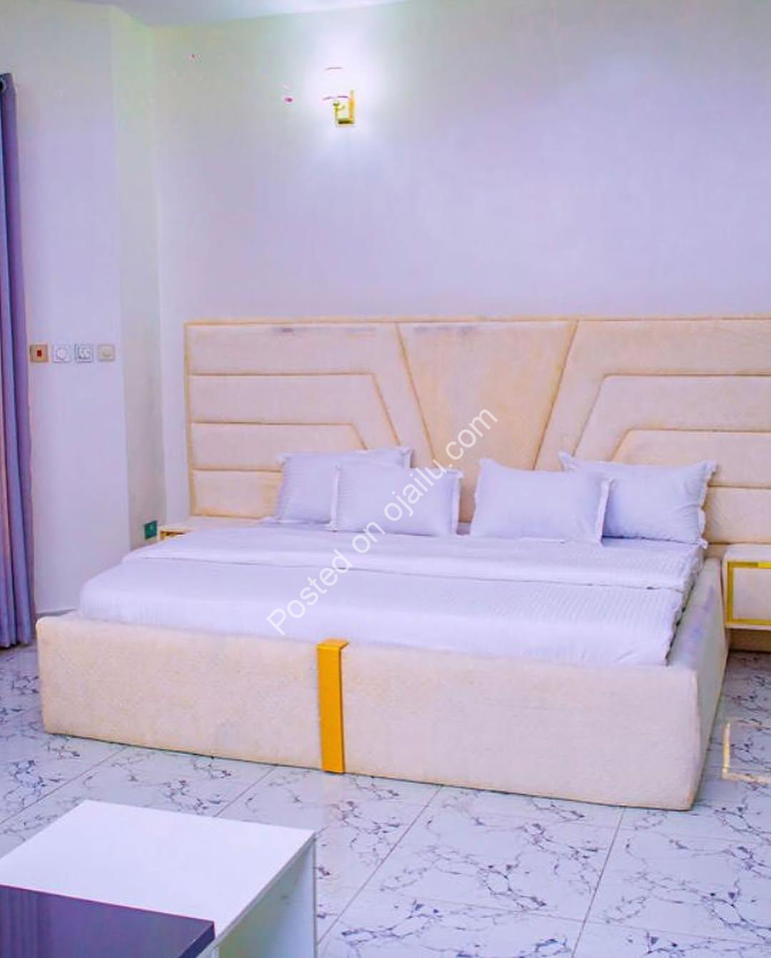 Orchid Perfection: 4-Bed En-Suite Duplex for Sale