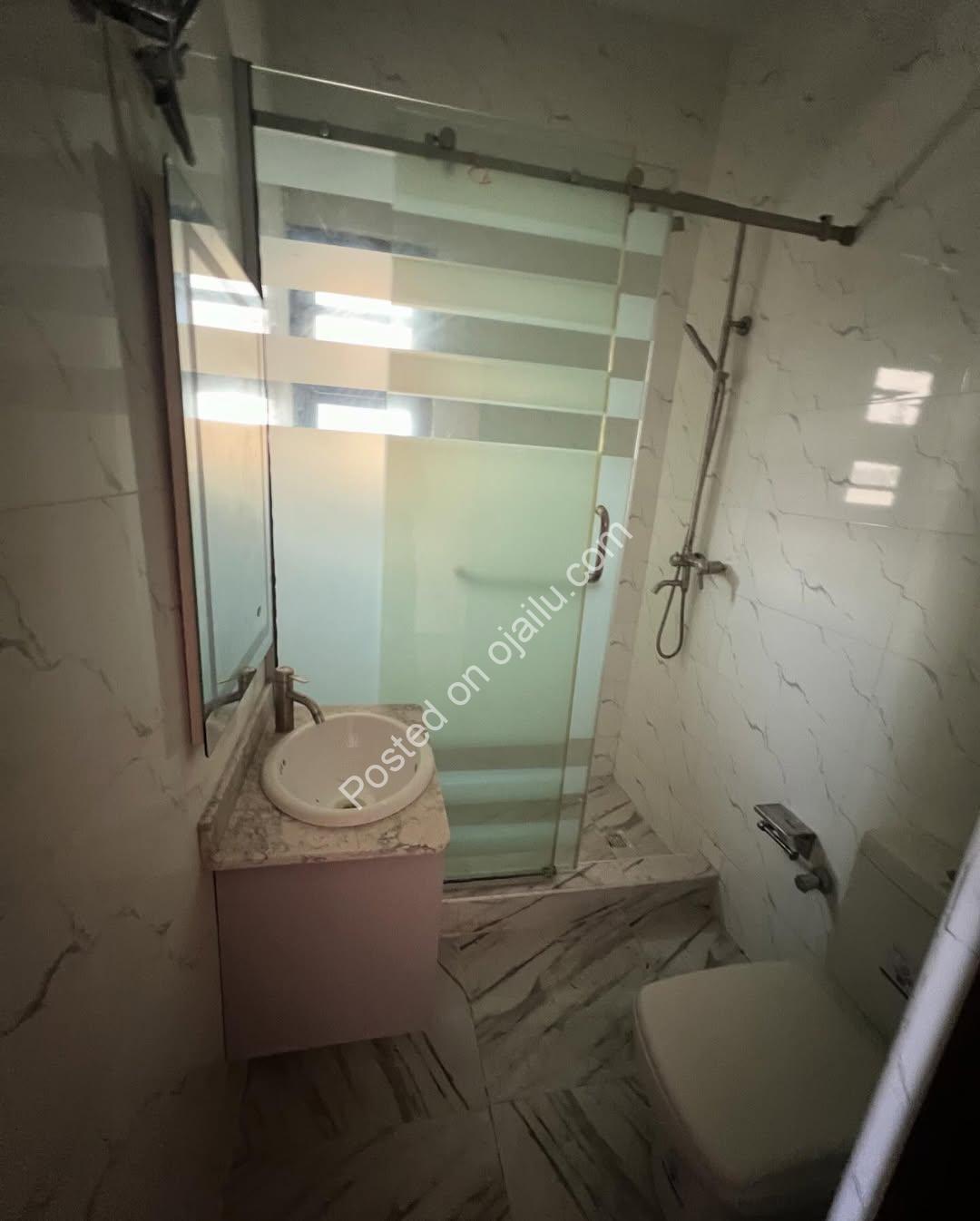 Your Dream Home Awaits: 3-Bed En-Suite Duplex – Chevron