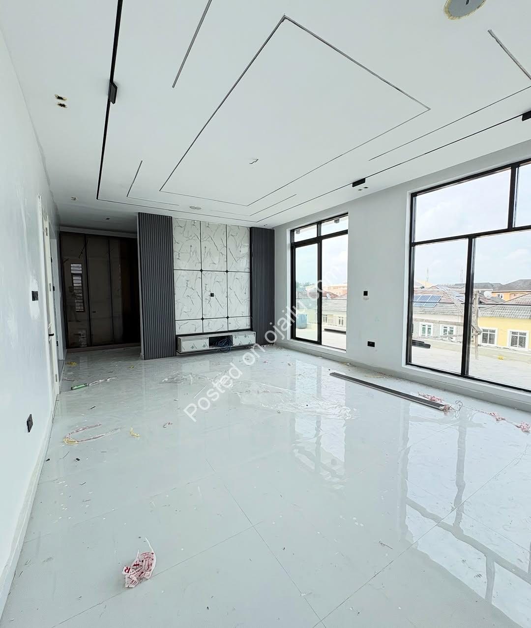 Brand New 5-Bed Duplex: Pool, BQ, Gov’t Consent