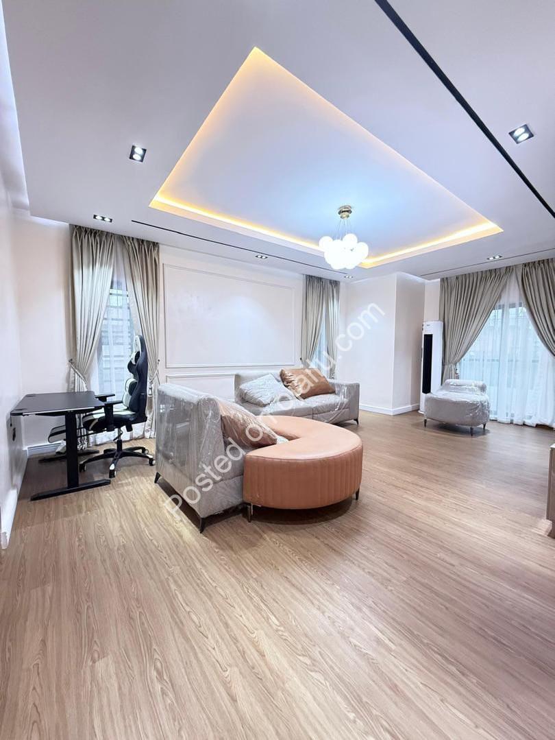 6 Bedroom Masterpiece with Cinema & Rooftop Lounge