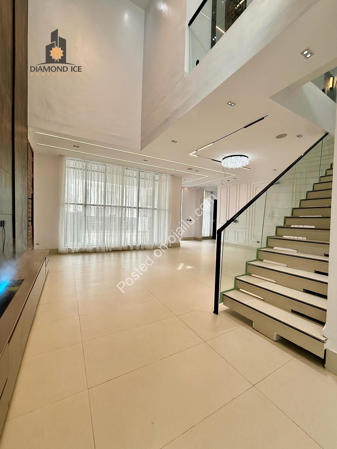 Automated 5-Bed Haven with Pool in VGC