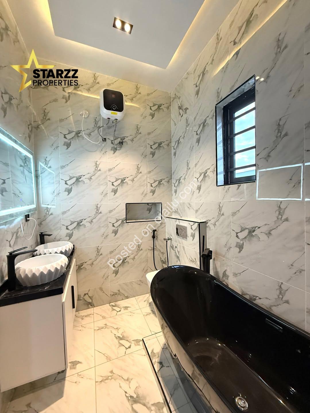 Stunning 4BR Duplex with Bluetooth Speakers
