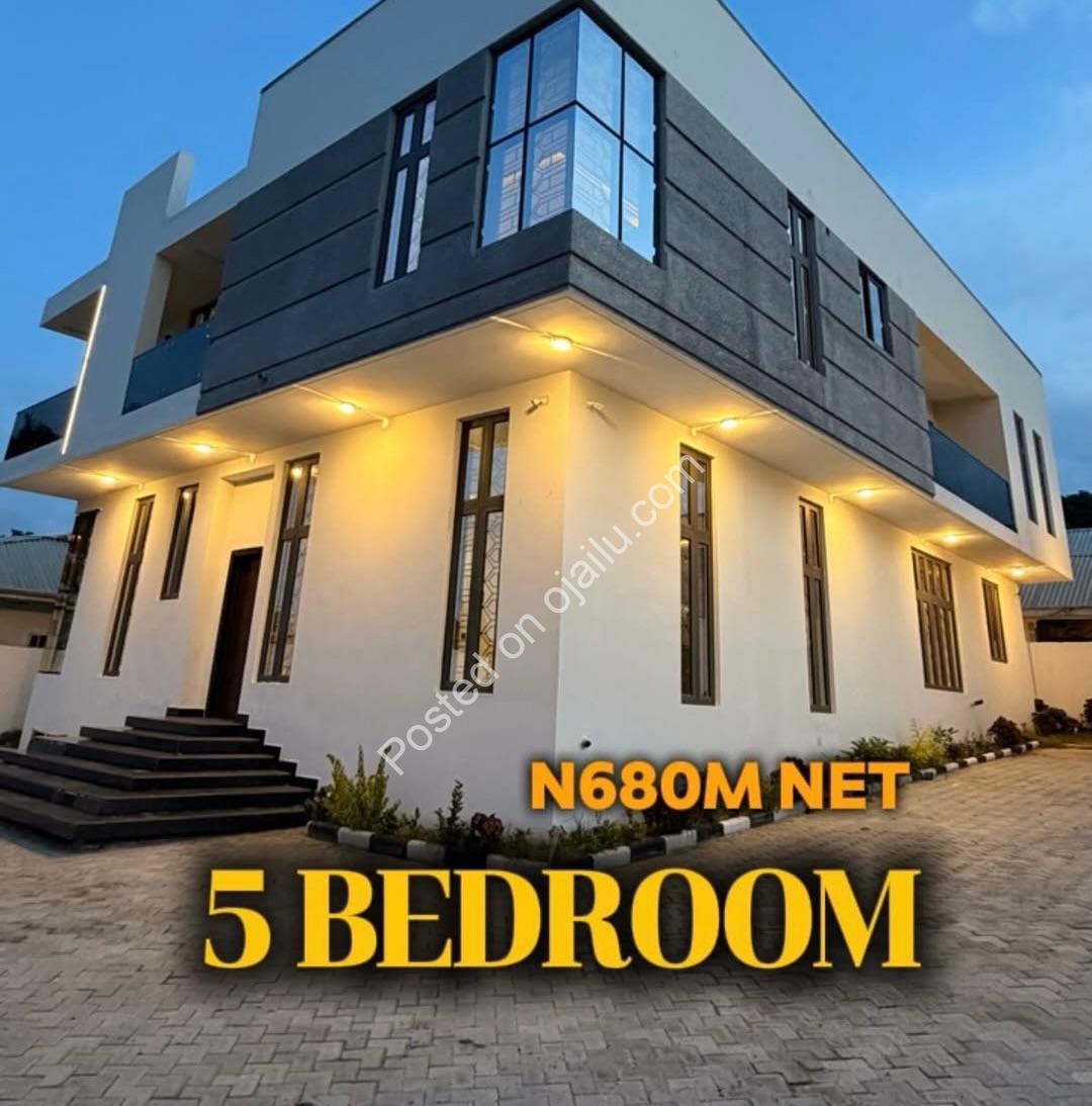 Smart 5-Bed Duplex + 2-Bed BQ on 800sqm