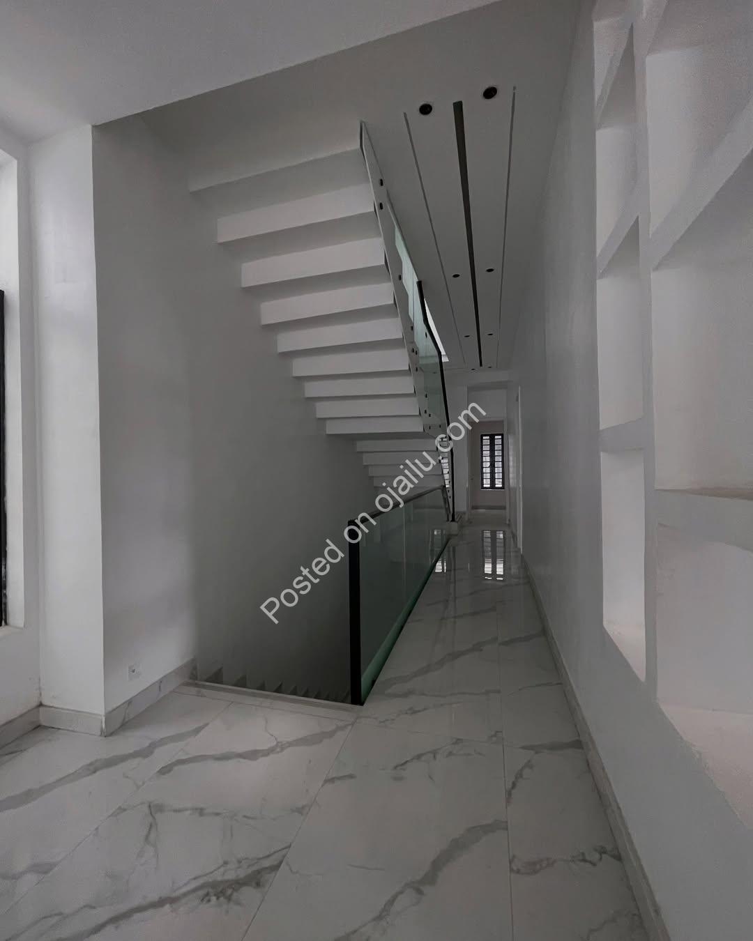 6-Bedroom Chevron Haven: Prime Residential Estate