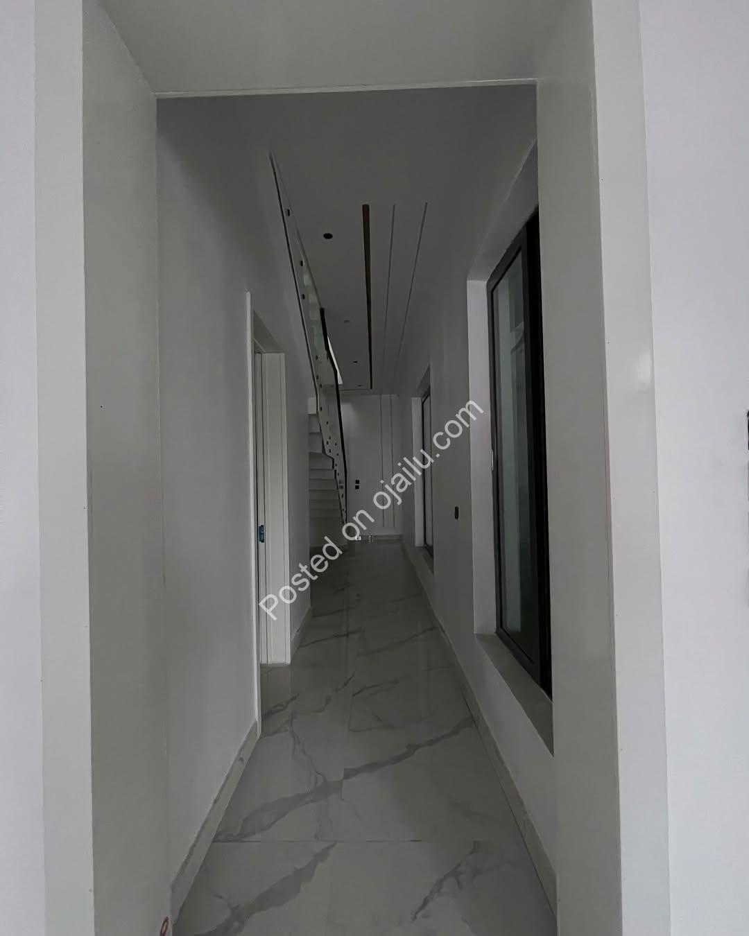 6-Bedroom Chevron Haven: Prime Residential Estate