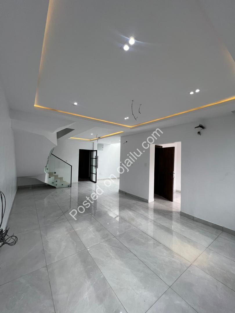 Ikoyi’s Finest: 4-Bed Ensuite Terrace + BQ
