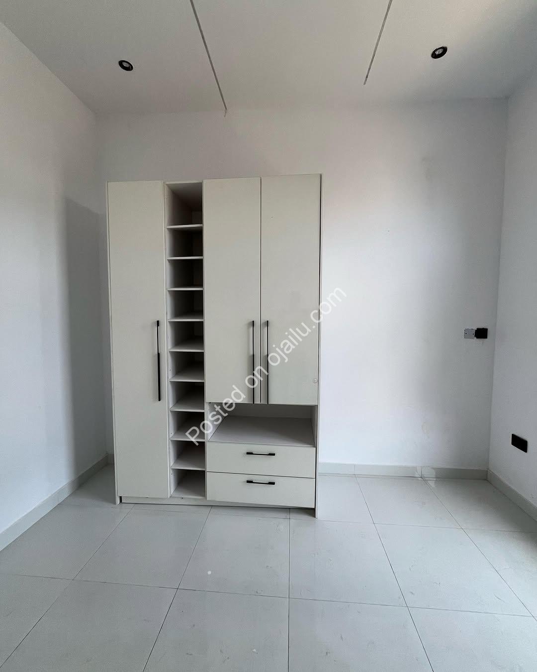 Move-In Ready Ikota Duplex: CofO & Detailed Finishing
