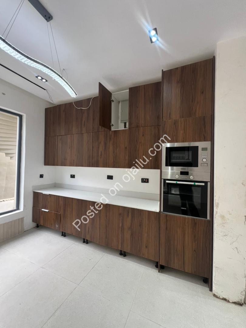 Ikoyi Dream Living: Poolside Perfection Awaits