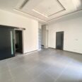 Ikoyi’s Pinnacle: Brand New 5-Bed with Pool & Gym