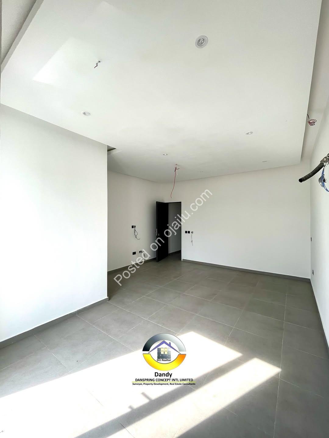 Contemporary 3BR Terrace Duplex with Global C of O – Lekki Phase 1