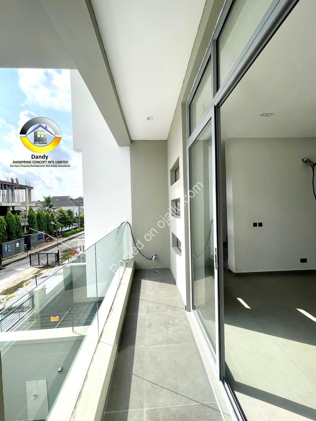 Contemporary 3BR Terrace Duplex with Global C of O – Lekki Phase 1
