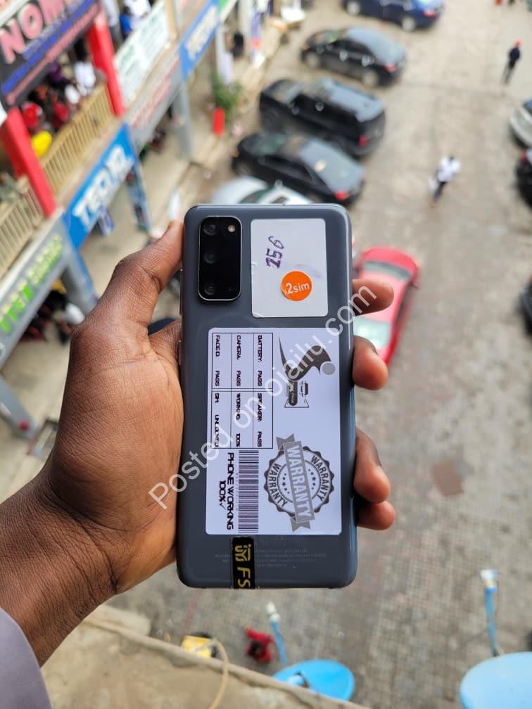 S20 Dual SIM 256GB – Pristine & Ready to Impress