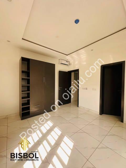 Fully Loaded 2BR: Move-In Ready in Ikate Lekki