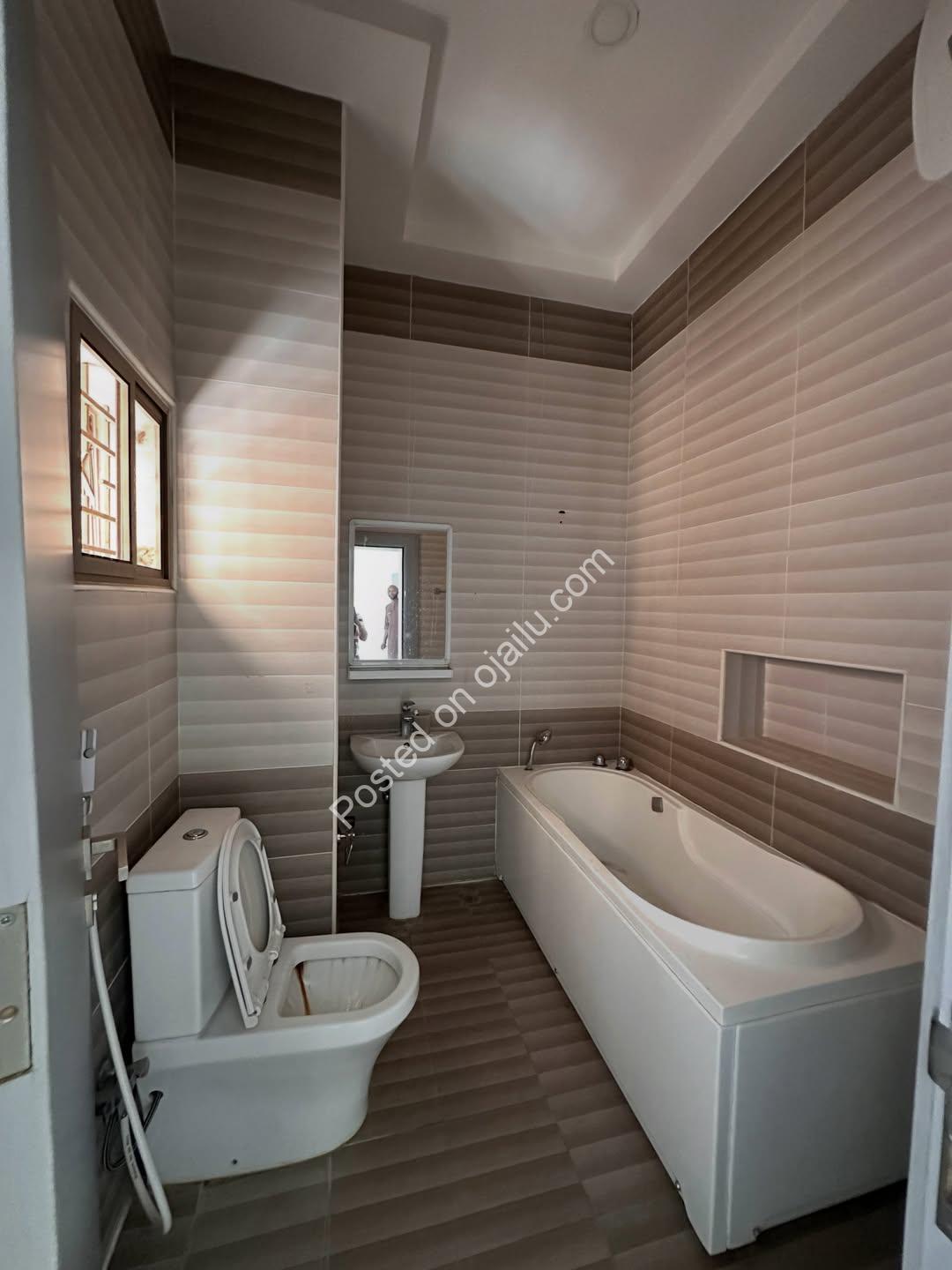 Turnkey Airbnb-Ready: 2BR Serviced Apartment, Katampe