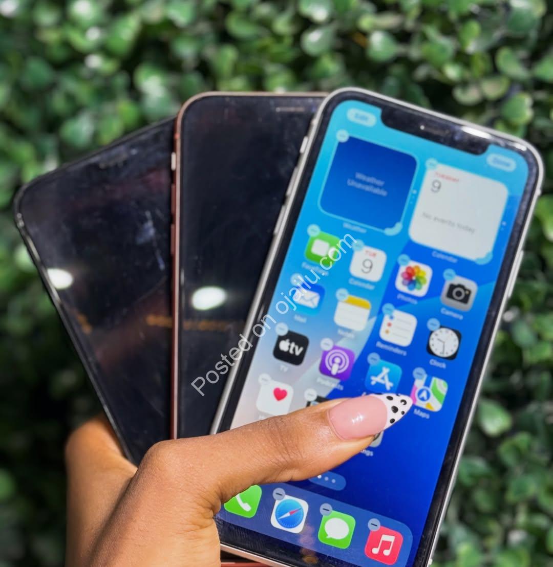 Premium iPhone XR: 128GB, Perfect Condition, 14-Day Warranty!