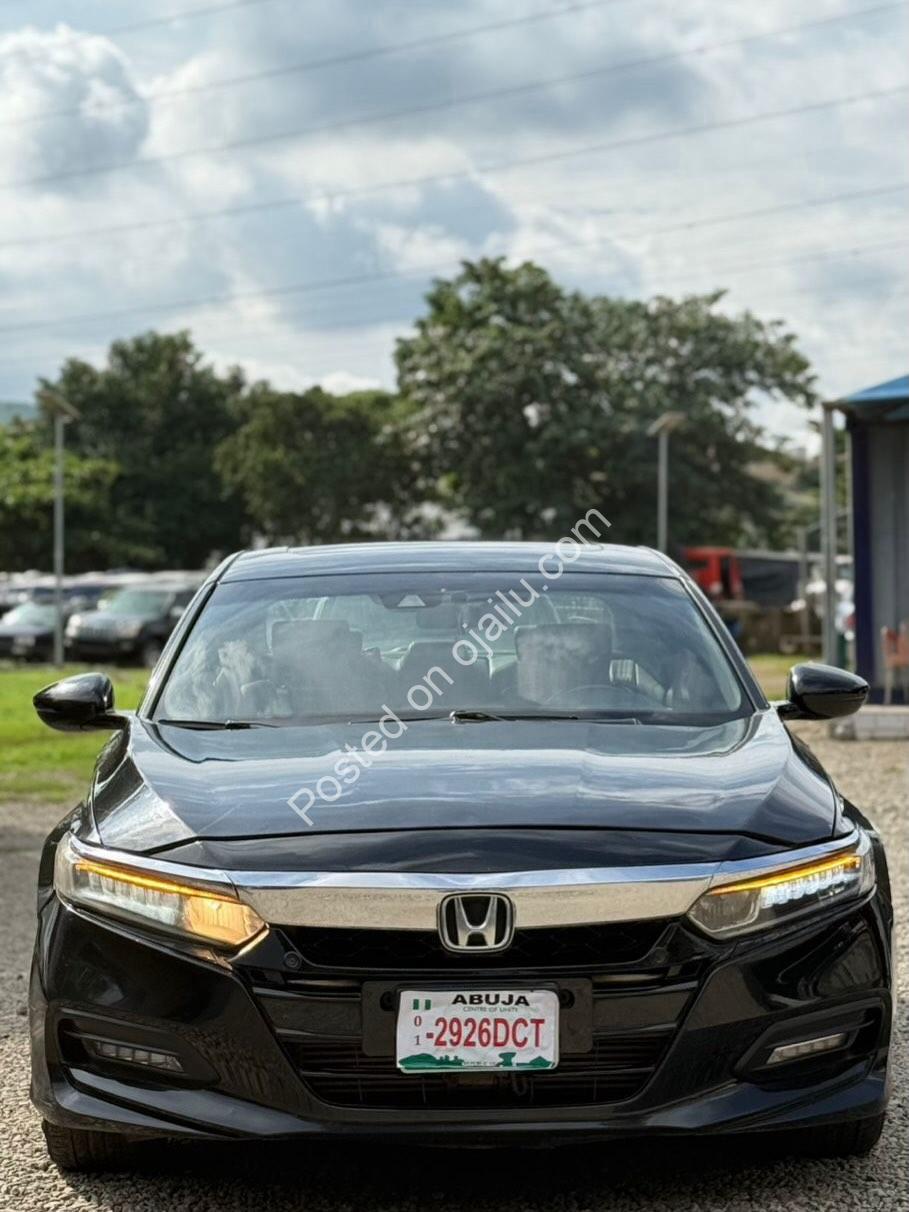 2018 Honda Accord 2.0T Sport – Ultra-Low Mileage, Loaded & Pristine!