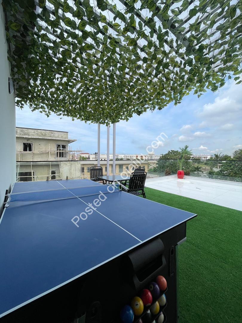 Osapa Estate Duplex: Cinema, Gym & Rooftop Terrace