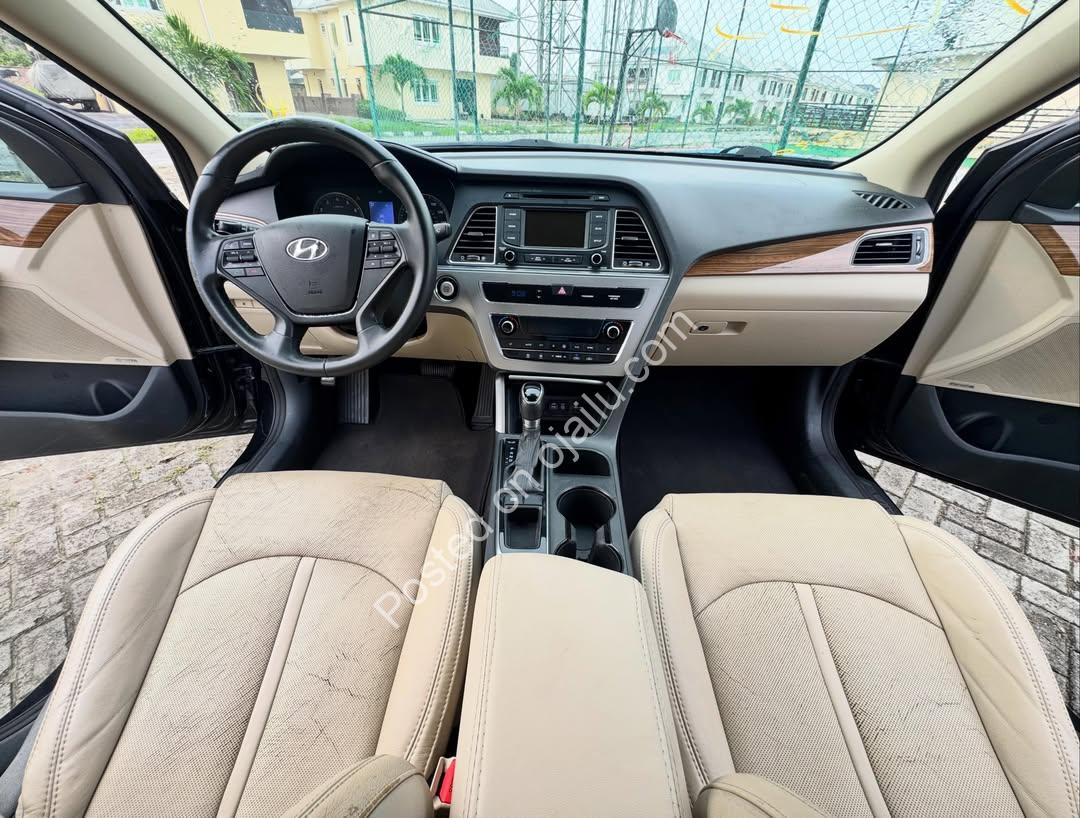 Luxury Sedan, Loaded w/ Premium Features, N14M