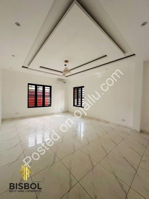 Fully Loaded 2BR: Move-In Ready in Ikate Lekki