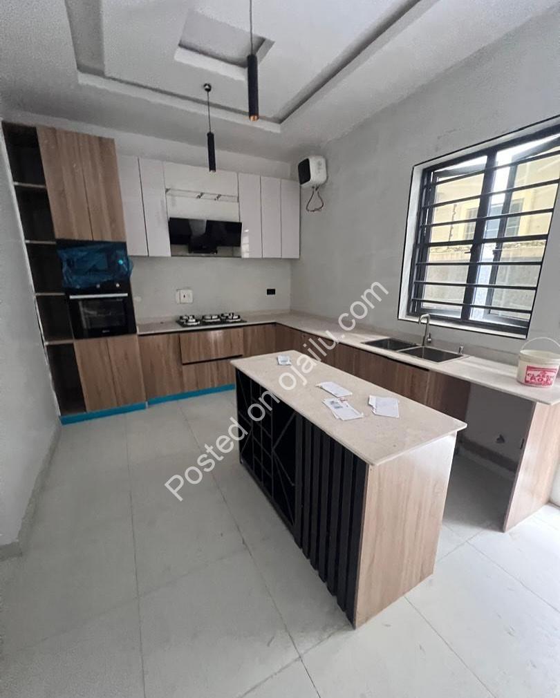 4 En-suite Bedrooms: Refined Living in VGC, Lekki