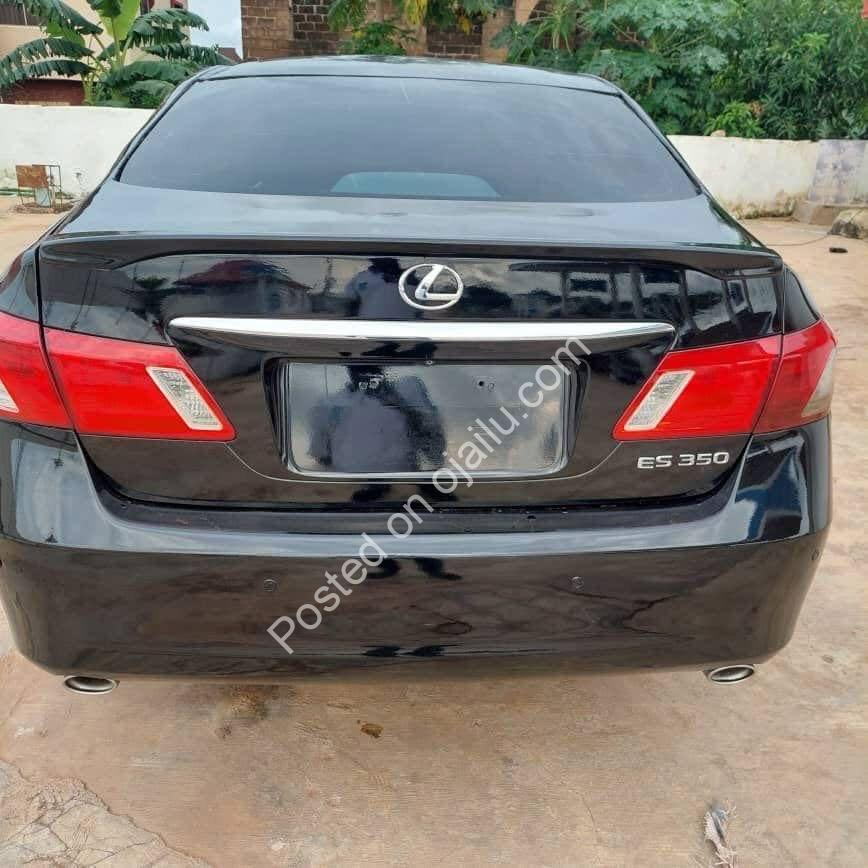 2009 Lexus ES350: Distress Deal, Luxury at 5.6M