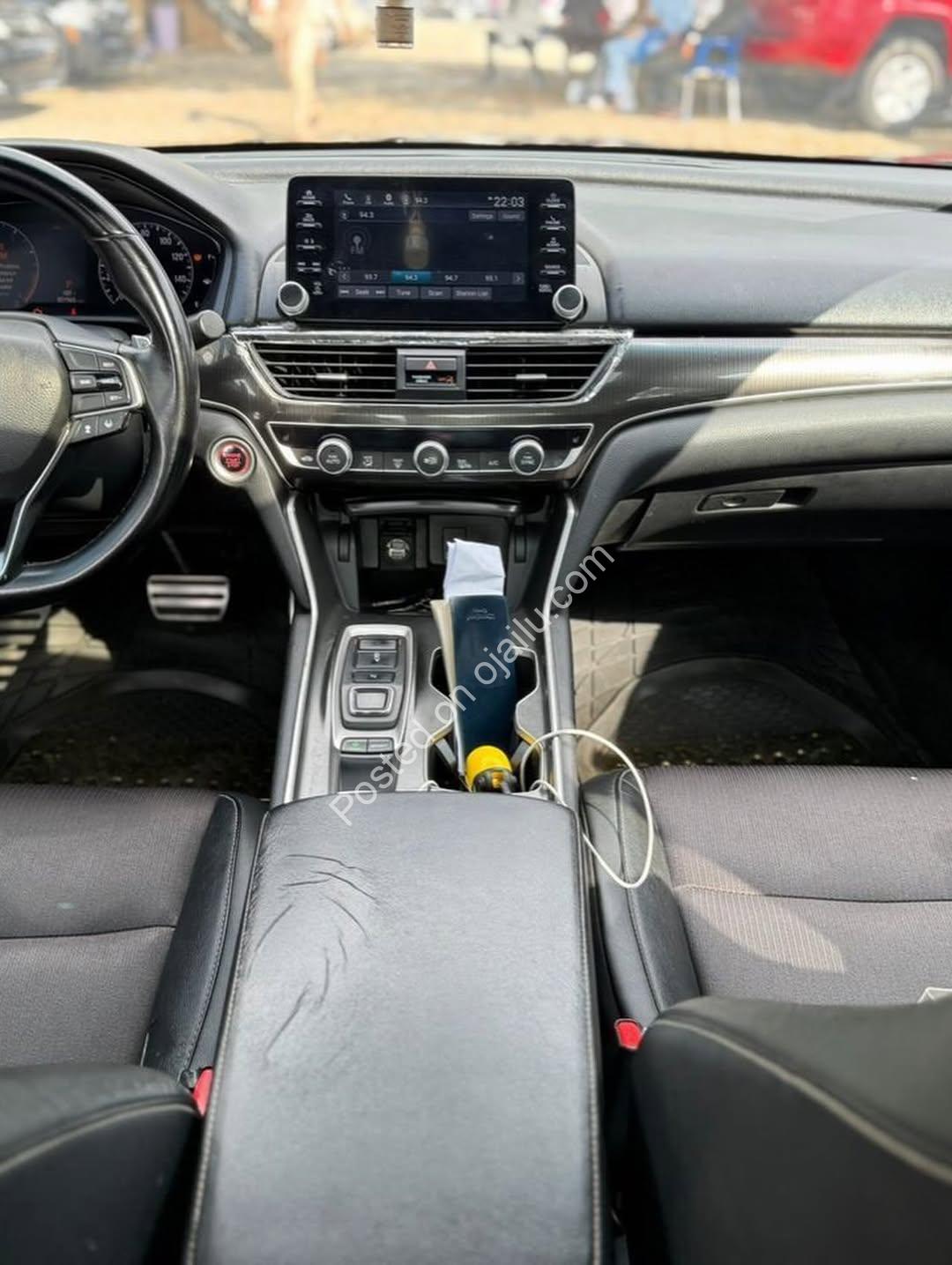 2018 Honda Accord 2.0T Sport – Ultra-Low Mileage, Loaded & Pristine!