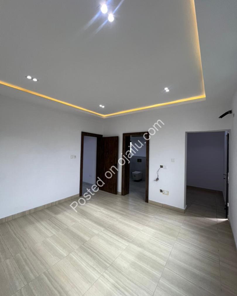 Ikoyi’s Finest: 4-Bed Terrace with BQ & Gourmet Kitchen
