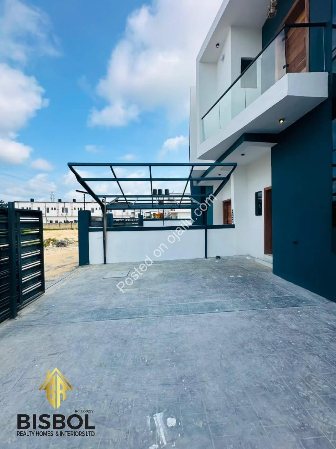 Move-In Ready: 4BR Semi-Detached Duplex, Lekki