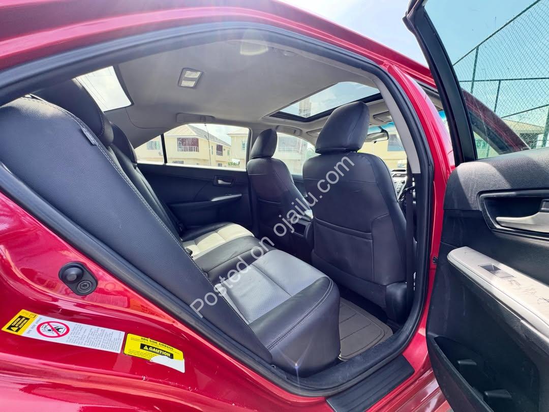2013 Camry SE: Sunroof, Heated/Ventilated Seats & Key Start – N13M