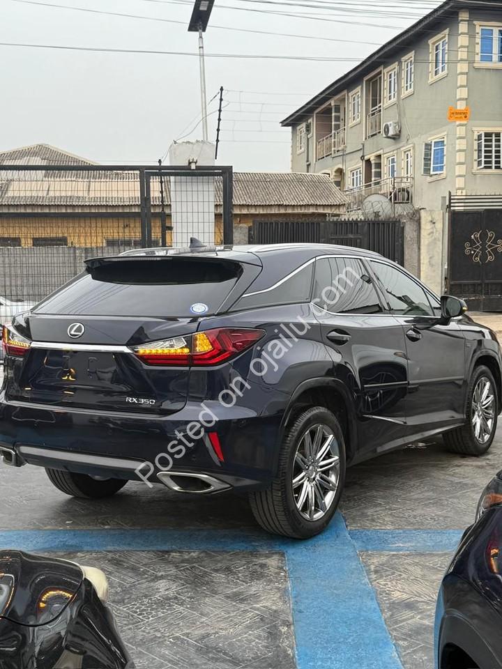 2016 Lexus RX350: Premium Luxury, 70k km