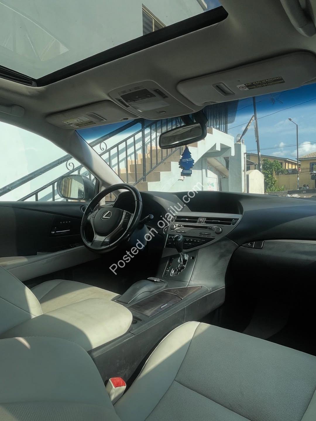 2013 Lexus RX350: Loaded Luxury, Safety & Comfort Awaits