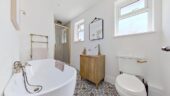 Westerly Luxury Family Home: 4 Beds